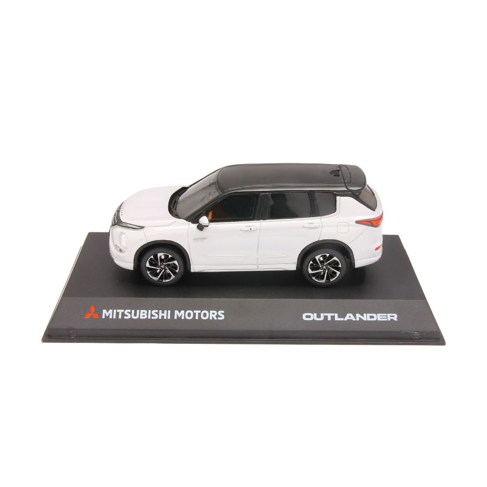 アウトランダーPHEV 1/43サイズ モデルカー（レジンモデル） – MITSUBISHI MOTORS ONLINE SHOP