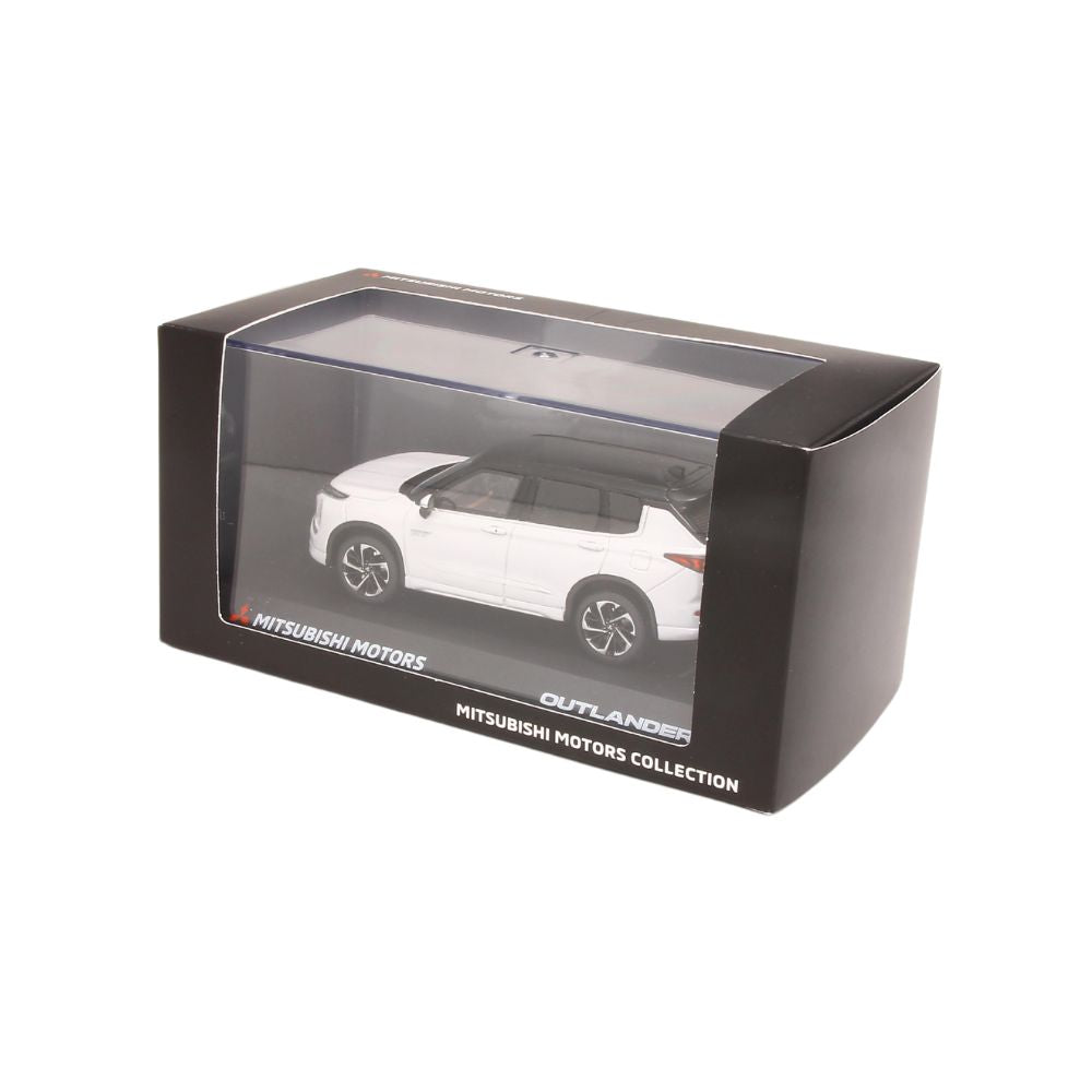 アウトランダーPHEV 1/43サイズ モデルカー（レジンモデル） – MITSUBISHI MOTORS ONLINE SHOP