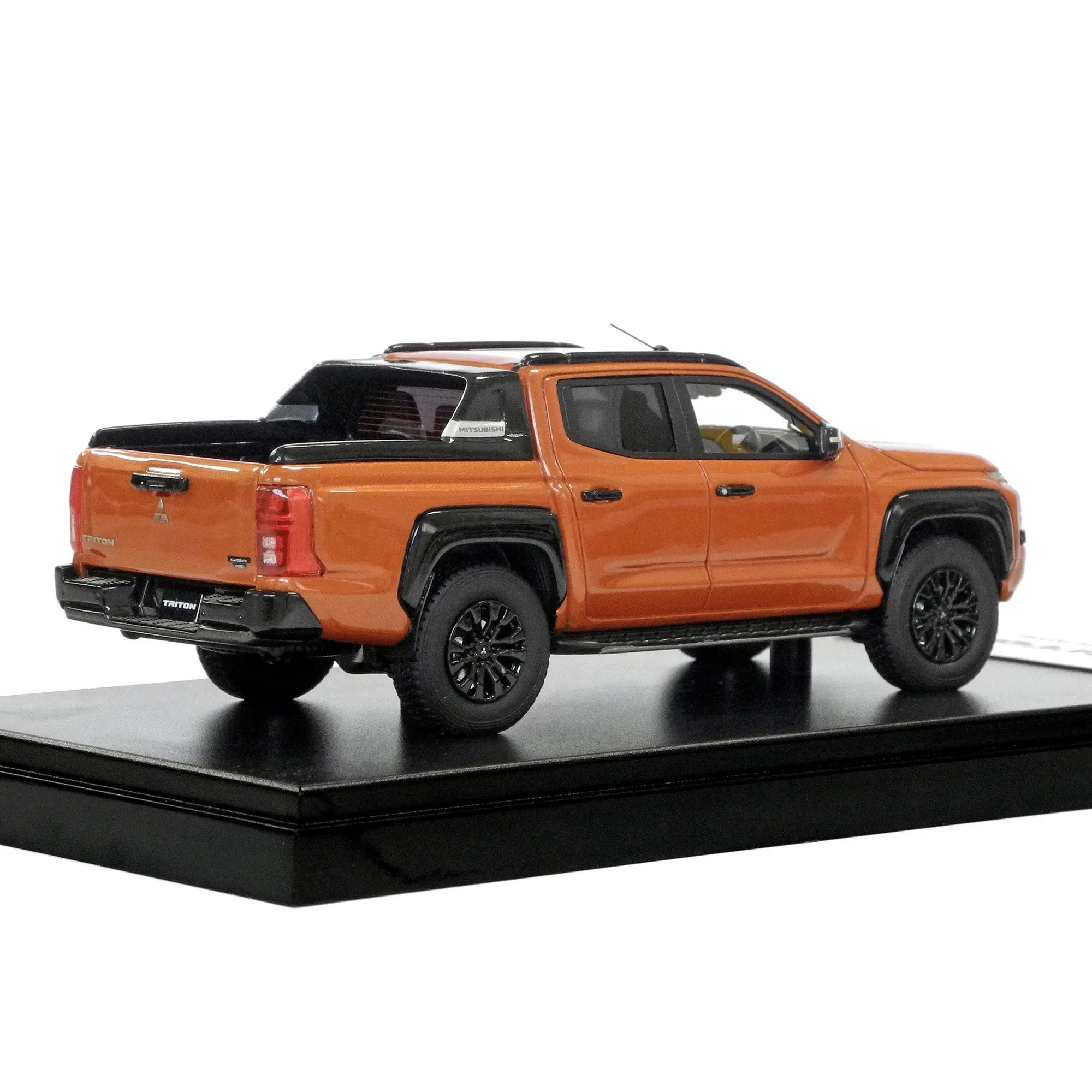 トライトン 1/43モデルカー MITSUBISHI MOTORS COLLECTION