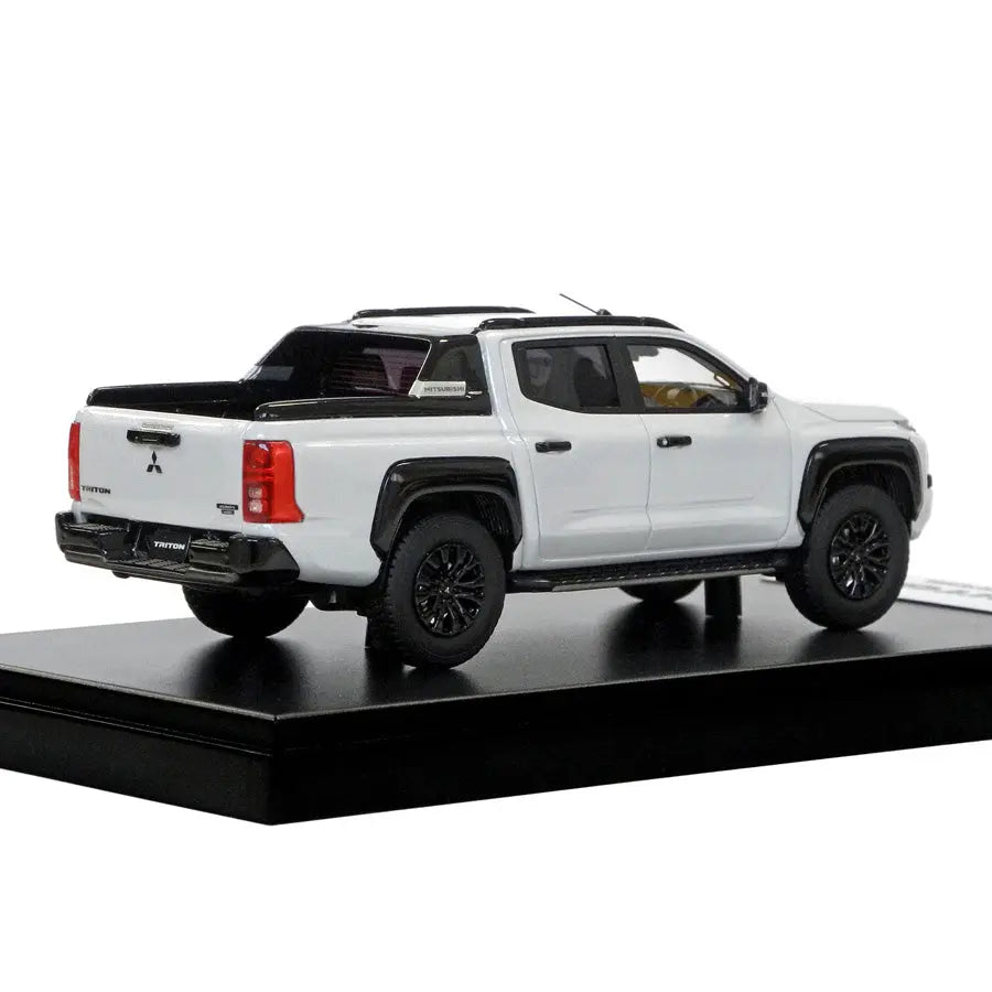 トライトン 1/43モデルカー MITSUBISHI MOTORS COLLECTION