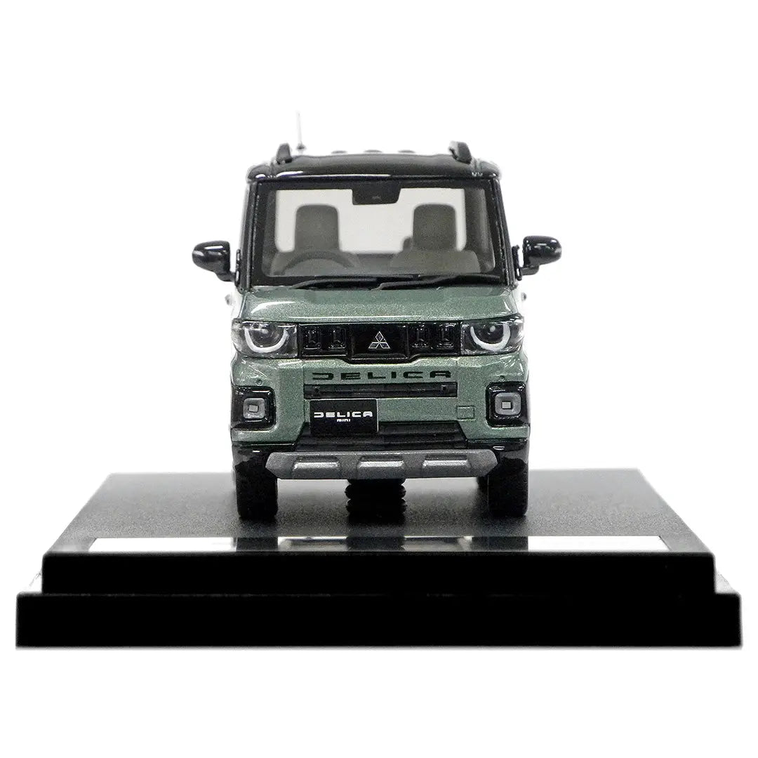 デリカミニ 1/43スケールモデルカー アッシュグリーンメタリック
