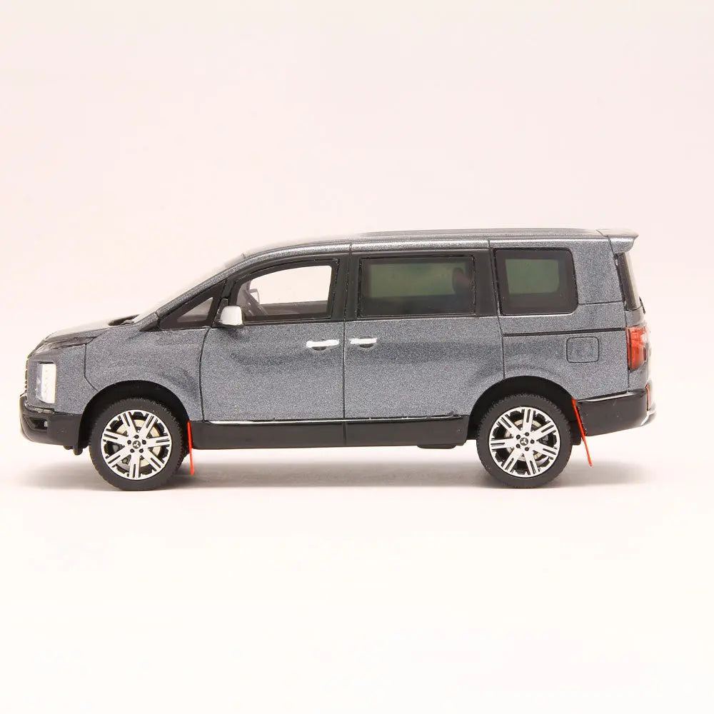 デリカD:5 1/43サイズ モデルカー（レジンモデル） MITSUBISHI MOTORS COLLECTION