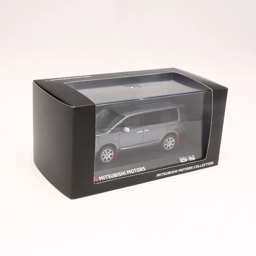デリカD:5 1/43サイズ モデルカー（レジンモデル） MITSUBISHI MOTORS COLLECTION