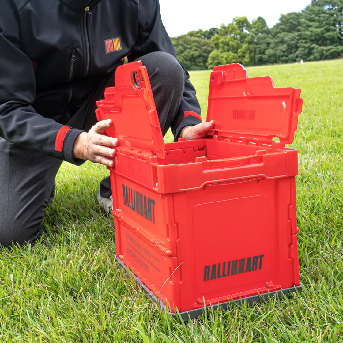 RALLIART 折りたたみコンテナボックス レッド 20L – MITSUBISHI MOTORS RALLIART 折りたたみコンテナボックス レッド 20L – MITSUBISHI MOTORS